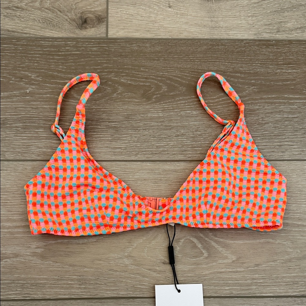 Triangl Swimwear Gara Maia Top in Size Small NWT ✨BROKEN CLASP✨